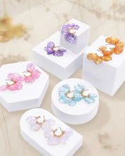 ACRYLIC PETAL STUD EARRINGS - Earrings