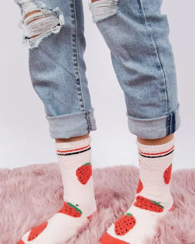 Berry - Women’s fuzzy crew socks multicolor / WS