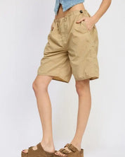 CONTRASTED BERMUDA SHORTS