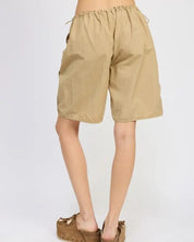 CONTRASTED BERMUDA SHORTS