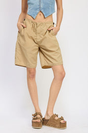 CONTRASTED BERMUDA SHORTS - TAN / S