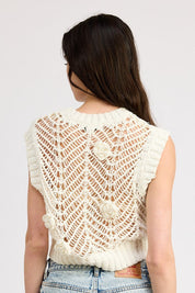 FLOWER DETAIL SLEEVELESS CROCHET TOP