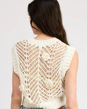 FLOWER DETAIL SLEEVELESS CROCHET TOP