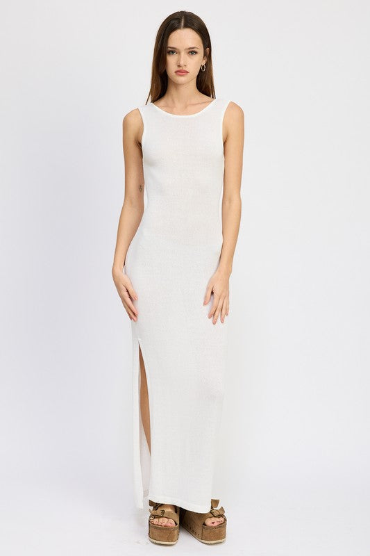 CROCHET MAXI DRESS WITH BACK TIE DETAIL - WHITE / S