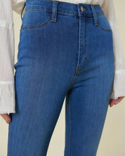 Curvy Flare Jeans - Jeans