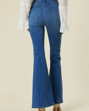 Curvy Flare Jeans - Jeans