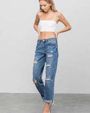 DISTRESSED PREMIUM BOYFRIEND JEANS