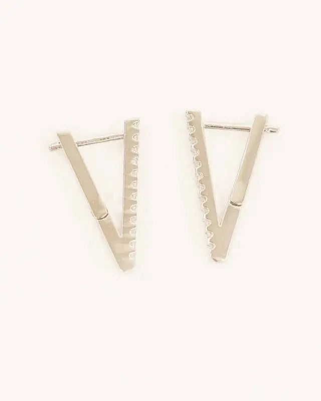 Edged Hoop Earrings - Silver / OS