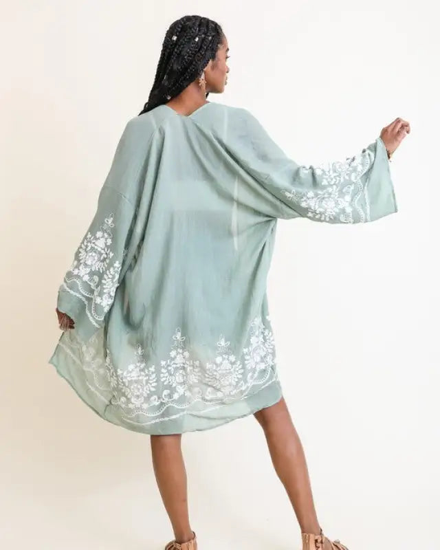 Embroidered Floral Vine Lightweight Kimono