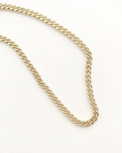 Fiona Thick Curb Chain Necklace - Gold / One Size