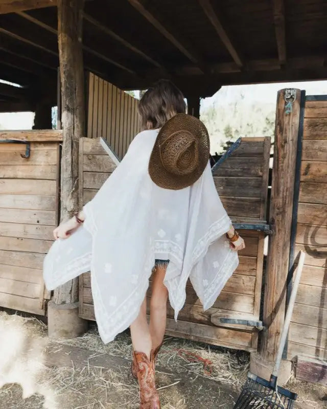 Floral Embroidered Sleeves Kimono