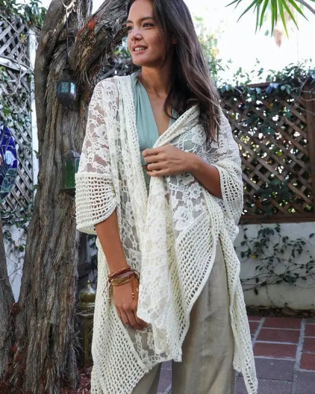 Floral Lace Textured Kimono