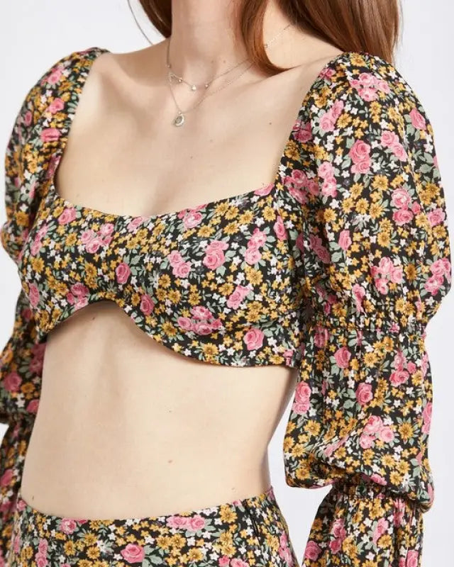 FLORAL PRINT PUFF SLEEVE CROP TOP