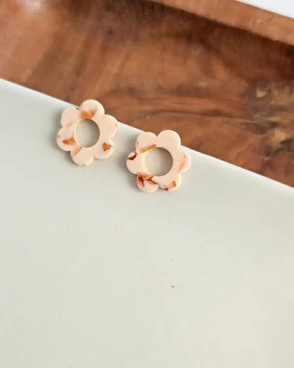 Flower Studs - Peach - Peach / OneSize