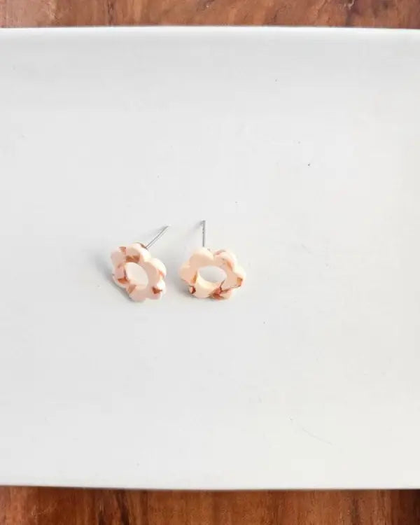 Flower Studs - Peach - Peach / OneSize