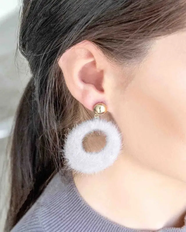 Fuzzy Mod Circle Earrings - Gray / OS