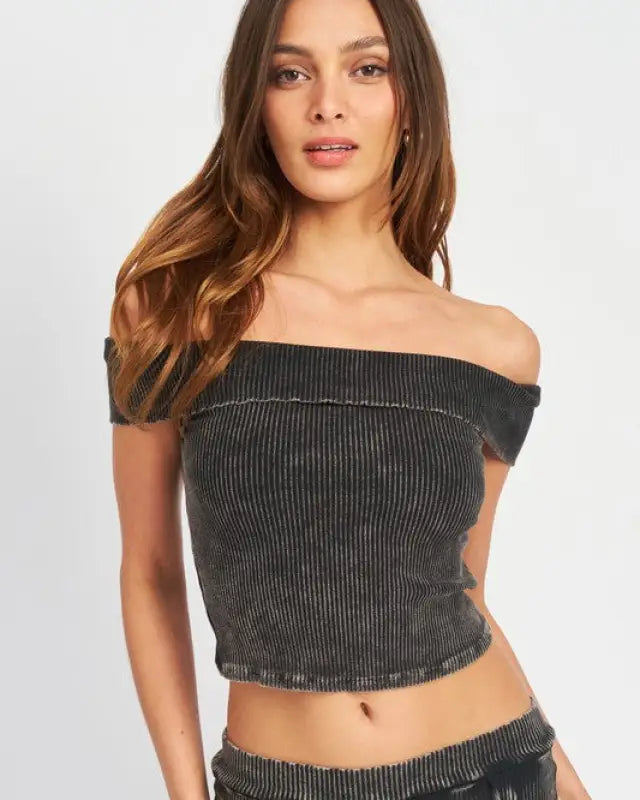 GARMENT DYE STRAPLESS CROP TOP - BLACK / S