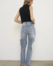 HIGH RISE DESTROYED BOYFRIEND JEANS