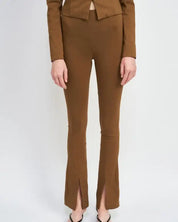 HIGH WAIST PANTS WITH FRONT SLITS - BROWN / S