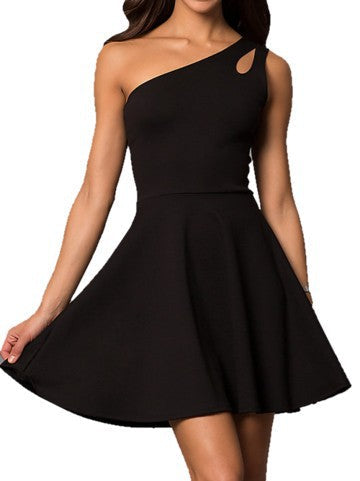 JUNIORS ONE SHOULDER DRESS WITH TEARDROP CUTOUT - Black / S