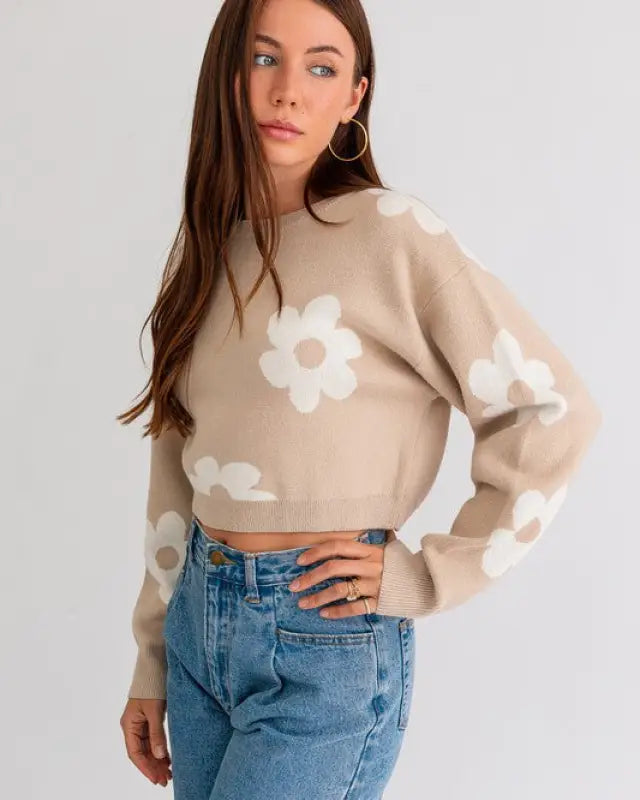 Long Sleeve Crop Sweater With Daisy Pattern