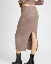 MAXI KNIT SKIRT WITH BACK SLIT