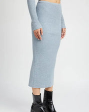 MAXI KNIT SKIRT WITH BACK SLIT