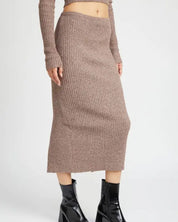 MAXI KNIT SKIRT WITH BACK SLIT