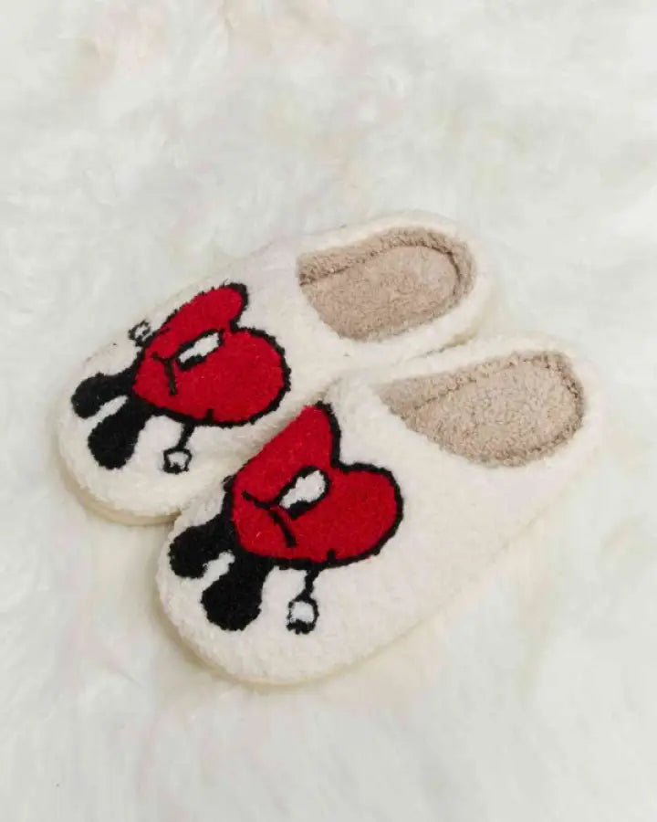 Melody Love Heart Print Plush Slippers