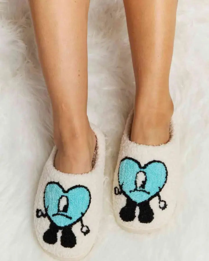 Melody Love Heart Print Plush Slippers