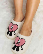 Melody Love Heart Print Plush Slippers