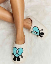 Melody Love Heart Print Plush Slippers