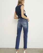 MID - RISE BOYFRIEND JEANS