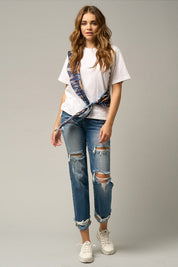 MID - RISE BOYFRIEND JEANS