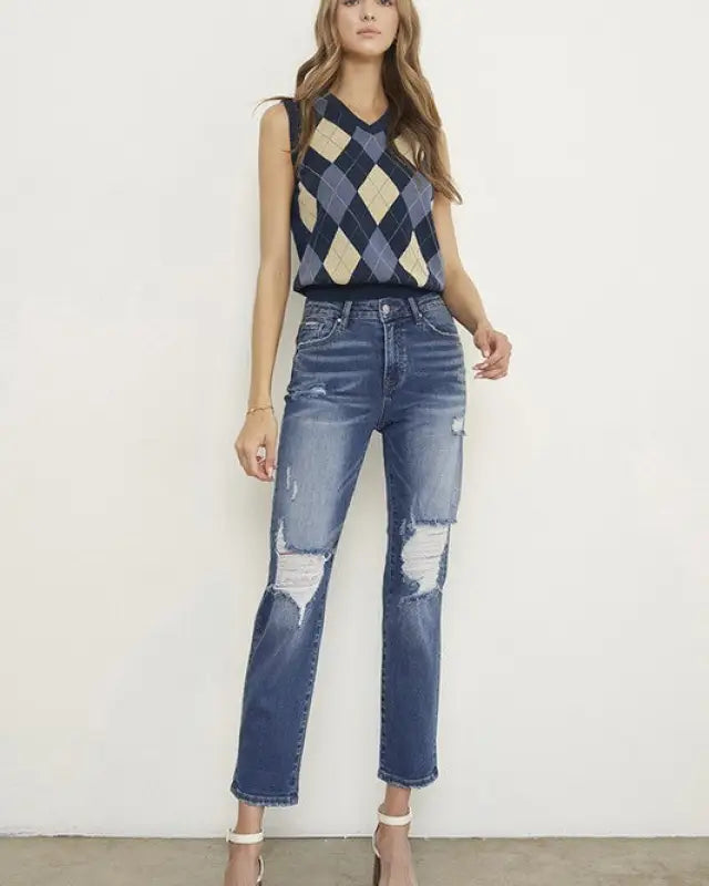 MID - RISE BOYFRIEND JEANS