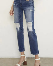 MID - RISE BOYFRIEND JEANS