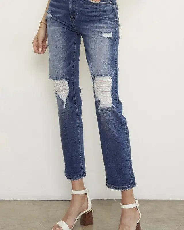 MID - RISE BOYFRIEND JEANS