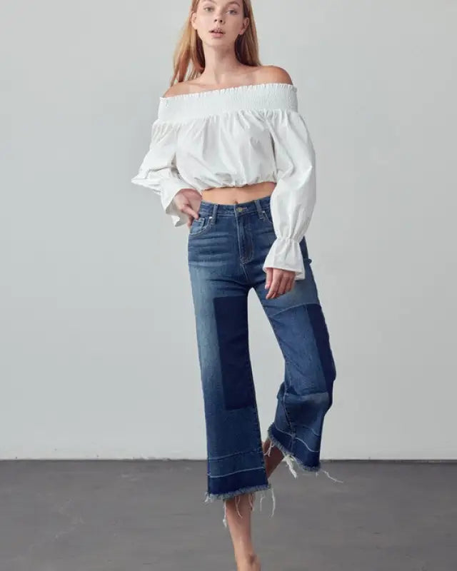 MID - RISE CROP FLARE JEANS