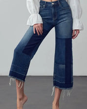 MID - RISE CROP FLARE JEANS