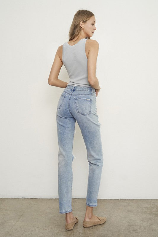 MID RISE SLIM BOYFRIEND JEANS