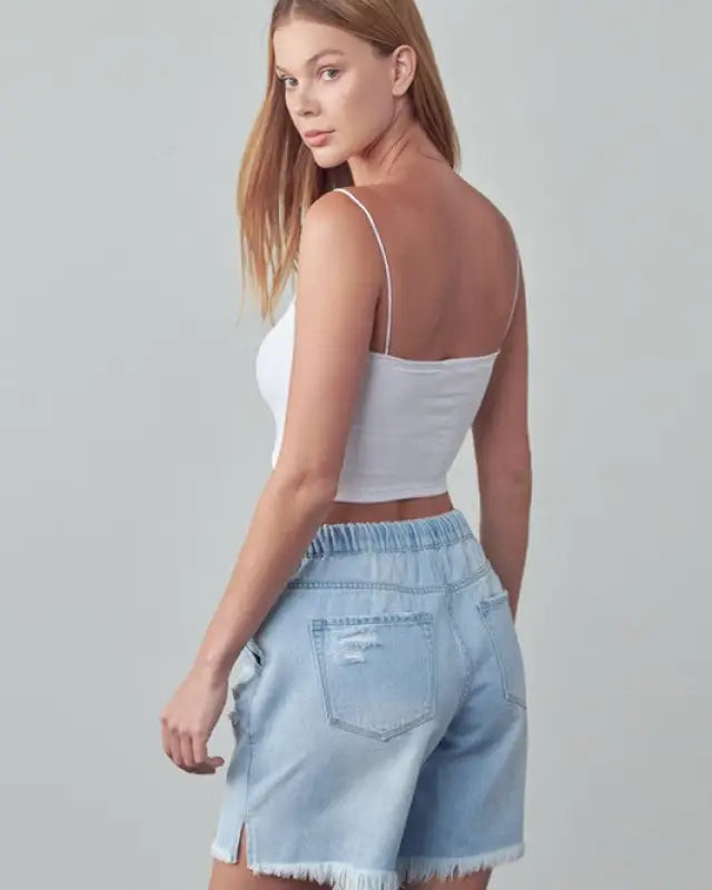 MID - RISE SLOUCH SHORTS