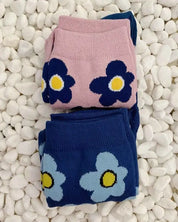 Modern Daisy Socks Set Of 2 Pairs