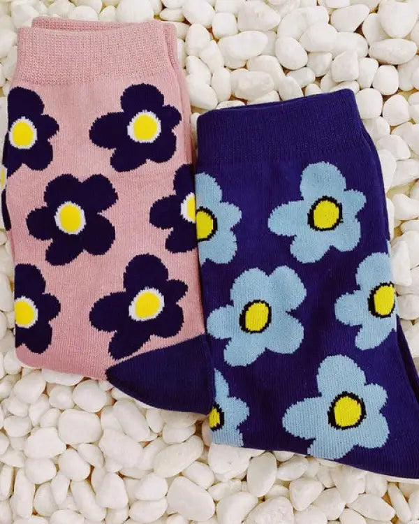 Modern Daisy Socks Set Of 2 Pairs