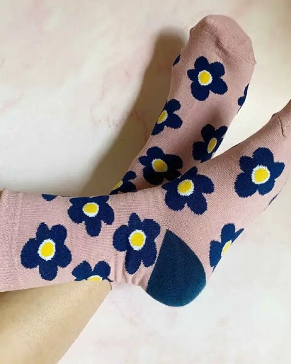 Modern Daisy Socks Set Of 2 Pairs