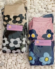 Modern Daisy Socks Set Of 2 Pairs