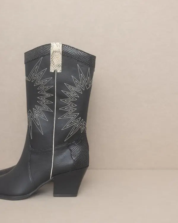 Oasis Society Halle - Paneled Cowboy Boots