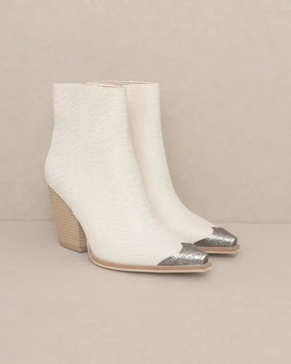 OASIS SOCIETY Zion - Bootie with Etched Metal Toe - Booties