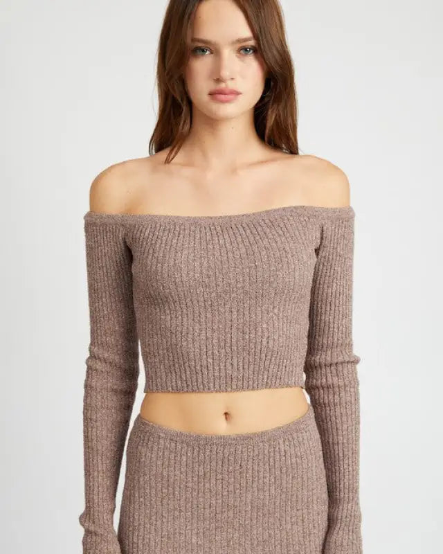 OFF SHOULDER LONG SLEEVE KNIT TOP - BROWN / S