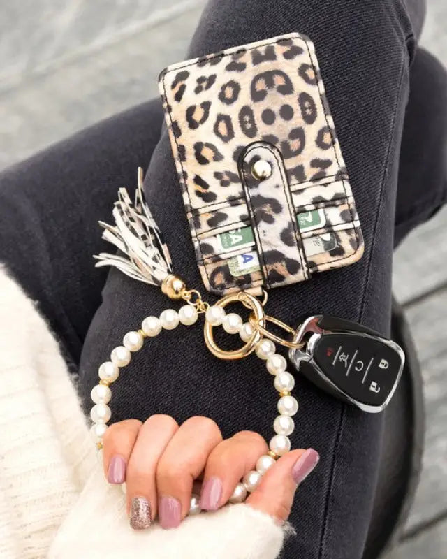 Pearl Key Ring Wallet Bracelet - Leopard / OneSize