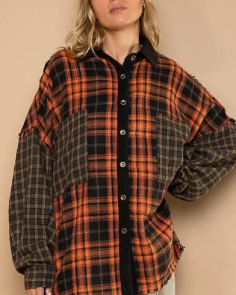 Pol Plaid Contrast Long Sleeve Raw Hem Shacket With Chest Pockets